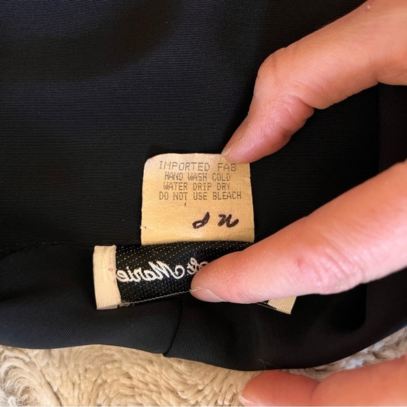 Vintage Helene St. Marie Black Blazer Jacket One Size Relaxed Fit - Picture 8 of 8